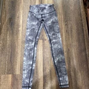 Lululemon size 4 leggings